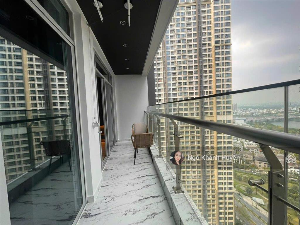 Bán căn hộ 3 phòng ngủ toà park 6 view trực diện sông công viên vinhomes central park