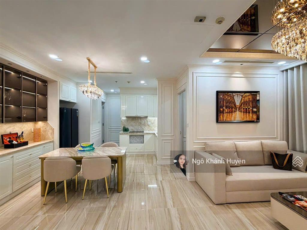 Bán căn hộ vinhomes central park tòa central 32pn,81m2,view quận 1