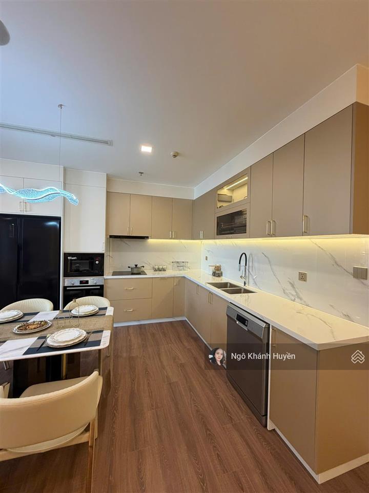 Bán căn hộ vinhomes central park, view đẹp, 14 tỷ, 86 m2, bình thạnh, hcm