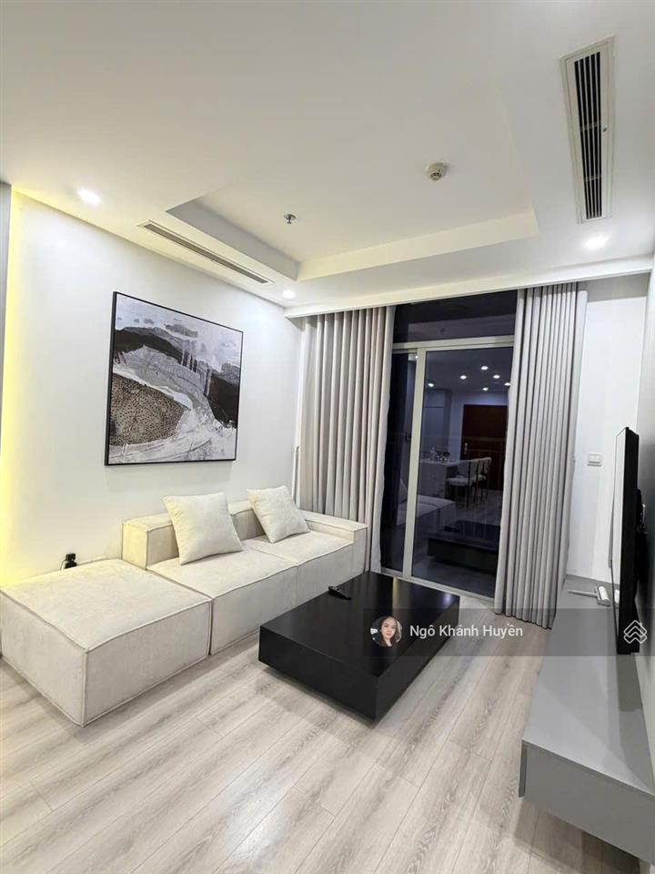 Căn hộ 2 phòng ngủ tại vinhomes central park 82m2, view thành phố, sẵn sổ hồng