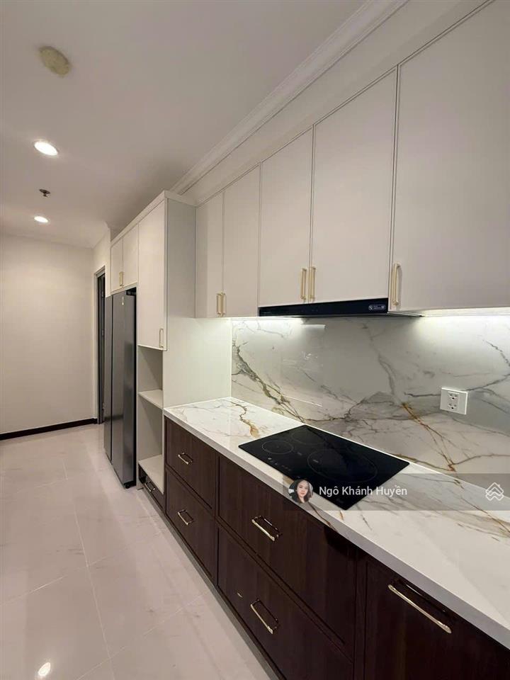 Bán căn hộ 2 phòng ngủ vinhomes central park view landmark 81 cực đẹp, 83m2, đã có sổ hồng