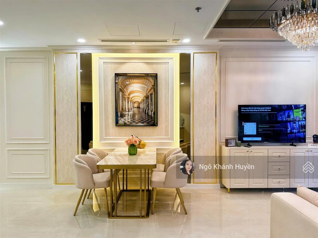 Bán căn hộ 2 phòng ngủ vinhomes central park, view về hướng quận 1, sổ hồng sẵn,  0901 692 ***