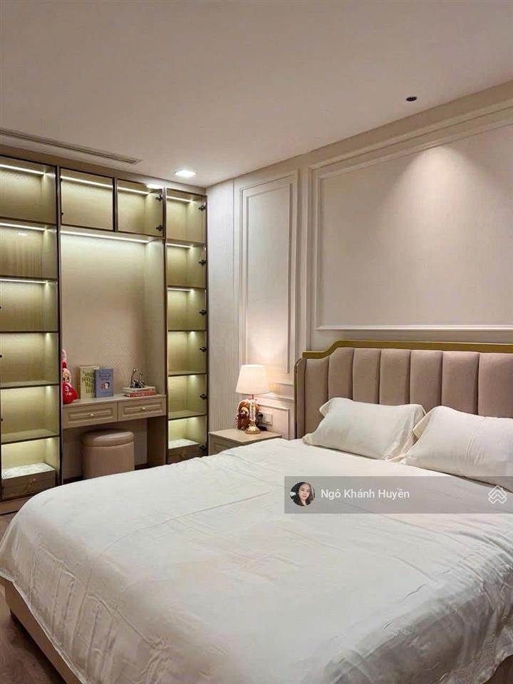 Bán căn hộ 2 phòng ngủ vinhomes central park, dt 89m2 rộng rãi, vuông vắn, đã có sổ hồng, giá tốt