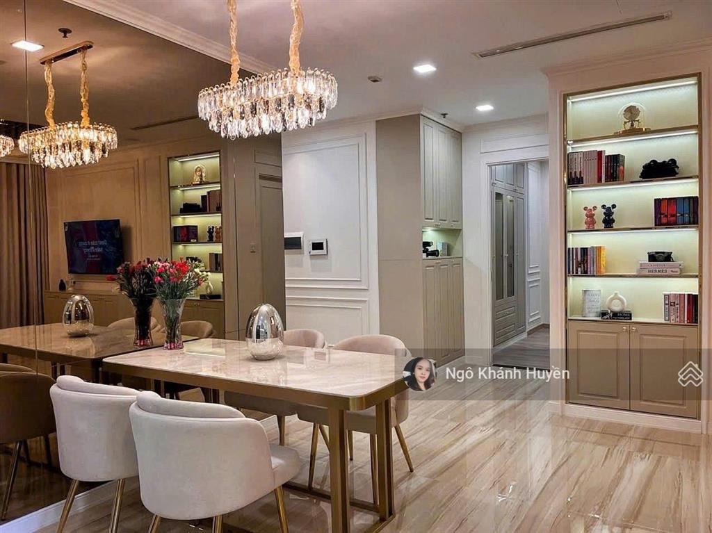 Bán căn hộ 2 phòng ngủ vinhomes central park, dt 89m2 rộng rãi, vuông vắn, đã có sổ hồng, giá tốt