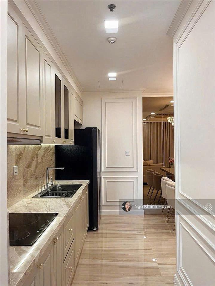 Bán căn hộ 2 phòng ngủ vinhomes central park, dt 89m2 rộng rãi, vuông vắn, đã có sổ hồng, giá tốt