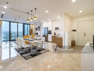 Cho thuê căn hộ 2 phòng ngủ vinhomes central park 89m2, nội thất cao cấp