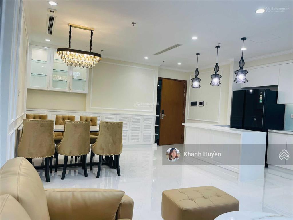 Cho thuê căn hộ vinhomes central park 56.5m2 1pn tòa landmark 6 view hồ bơi.  0901 692 ***