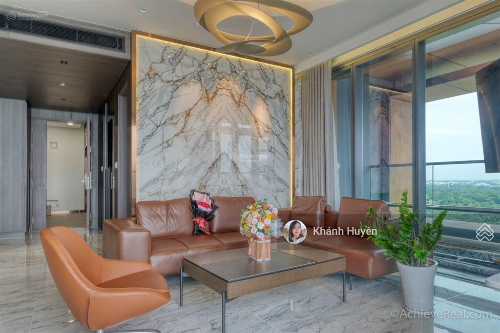 Cho thuê căn hộ 3 phòng ngủ vinhomes central park 117m2 view đẹp nhà thoáng.  0901 692 ***