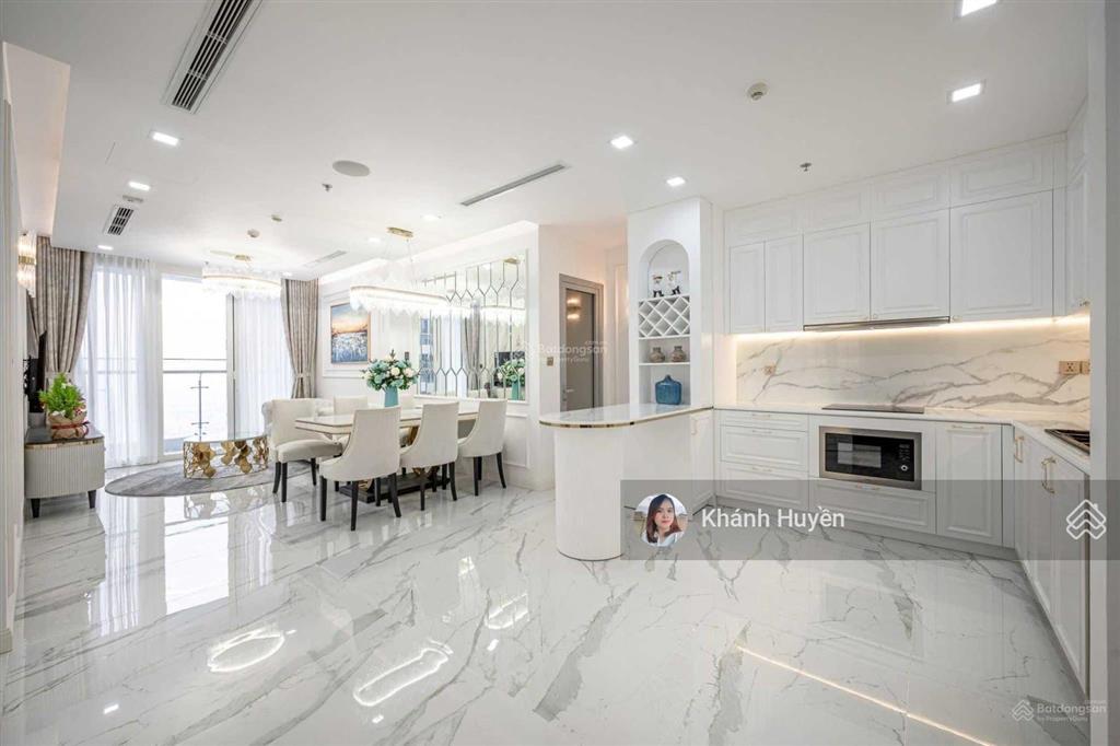 Căn hộ sang trọng tháp landmark 81 cho thuê với 3 phòng ngủ view đẹp tại vinhomes central park