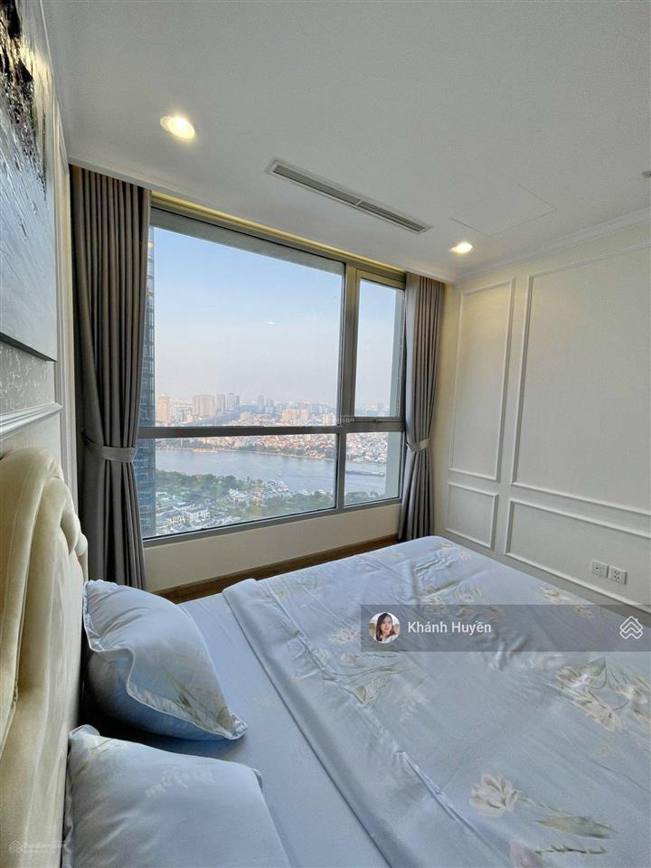 Cho thuê căn hộ 1 phòng ngủ vinhomes central park 56,2m2 view sông, đặc biệt có 2 ban công rộng rãi
