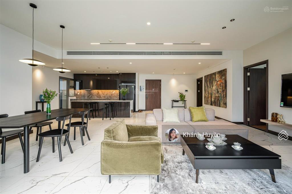 Cần cho thuê gấp căn hộ 2pn the landmark 81 90m2, nội thất cổ điển, mới 100% view sông giá tốt