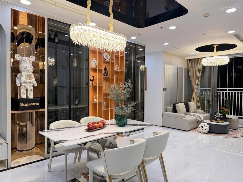 Bán căn hộ 2 phòng ngủ landmark 81 view công viên sông sài gòn nội thất cao cấp sổ hồng