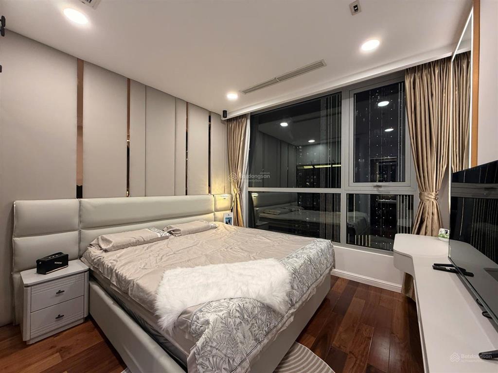 Bán căn hộ 2 phòng ngủ landmark 81 view công viên sông sài gòn nội thất cao cấp sổ hồng