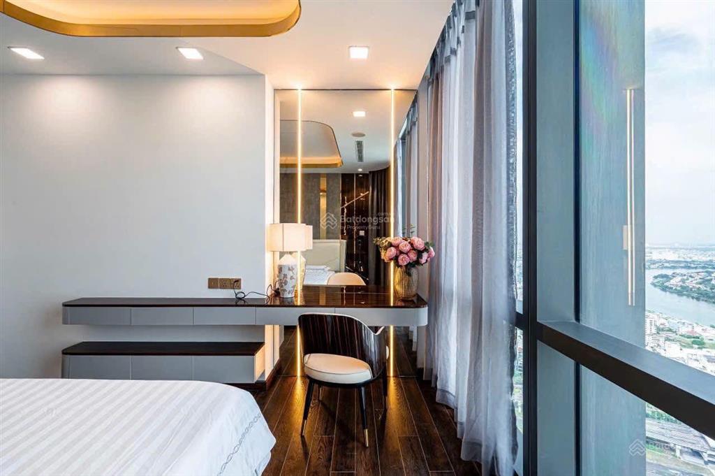 Bán căn hộ 3 phòng ngủ nổi bật tòa landmark 81