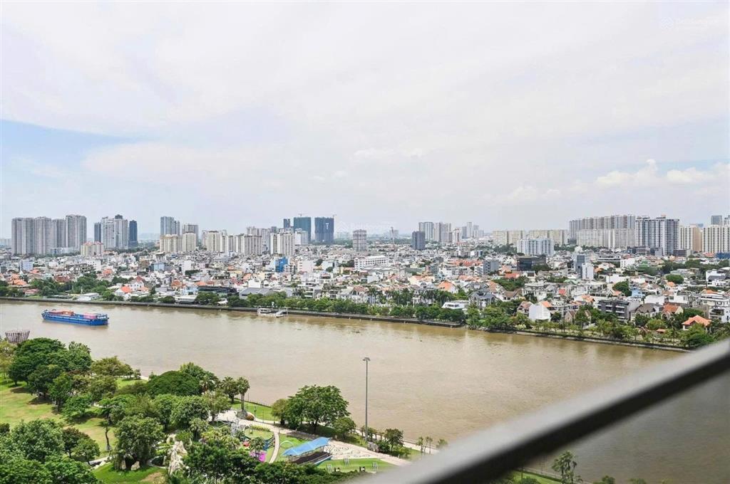 Danh sách 12 căn hộ 3 phòng ngủ vinhomes central park đang rao bán giá tốt, nội thất đẹp, view sông