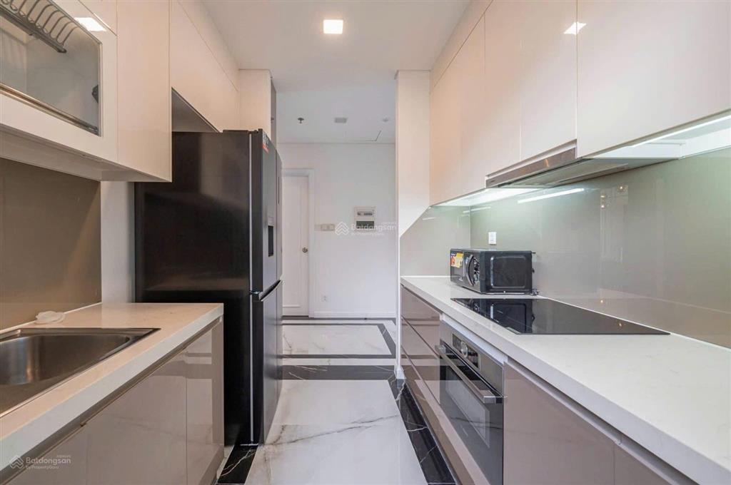 Danh sách 12 căn hộ 3 phòng ngủ vinhomes central park đang rao bán giá tốt, nội thất đẹp, view sông