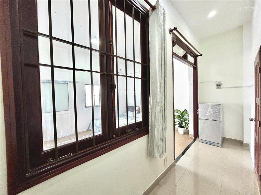 Chính chủ cho thuê nhà trọ  chdv 30m2, giá siêu hời từ 4,8 triệu tại phường phú mỹ, quận 7