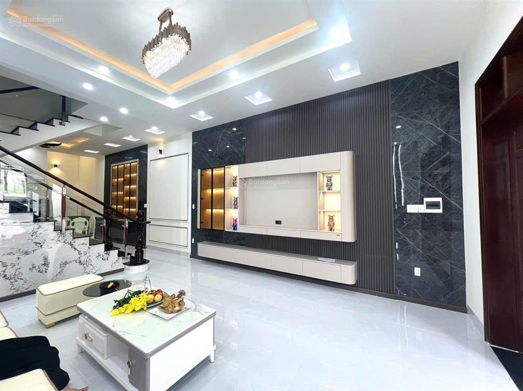 Bán nhà 1 trệt 1 lầu phường phú tân thành phố thủ dầu một cũ. nay là phường phú tân tphcm