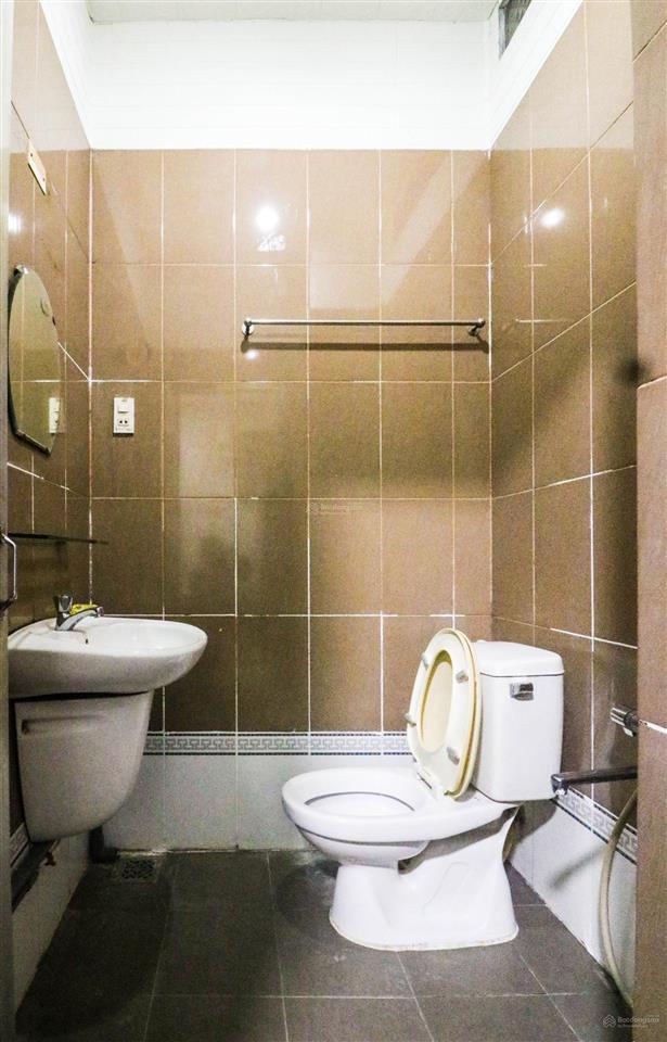 Cho thuê phòng ở mt đường số 10, kdc trung sơn, bc, đ/d sài gòn mia, 20m2, 3tr. linh 0902 505 ***