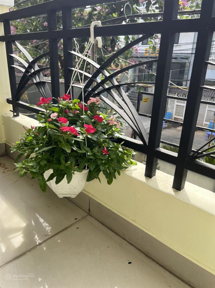 Cho thuê phòng ở mt đường số 10, kdc trung sơn, bc, đ/d sài gòn mia, 3tr/th. linh 0902 505 ***