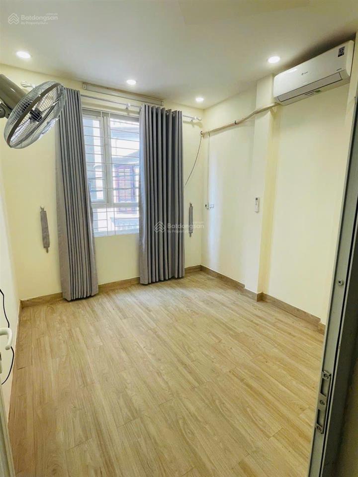 Cho thuê nhà riêng 130m2, 15 triệu vnd, ngõ 15 phương mai, phường bạch mai, hà nội