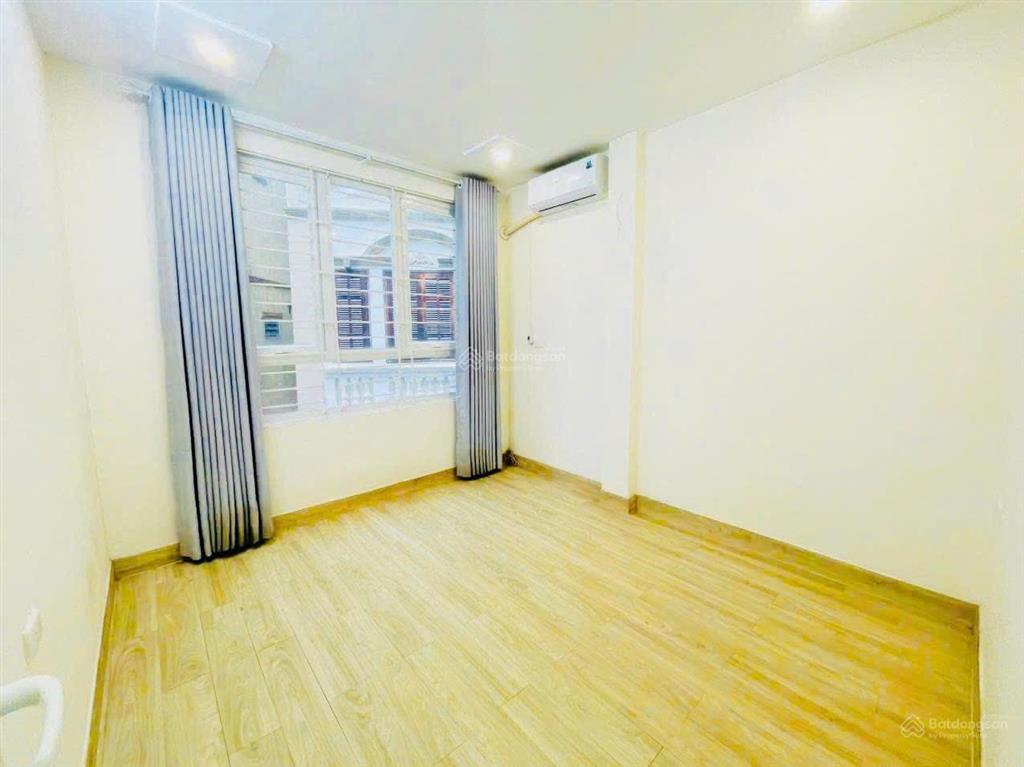Cho thuê nhà riêng 130m2, 15 triệu vnd, ngõ 15 phương mai, phường bạch mai, hà nội