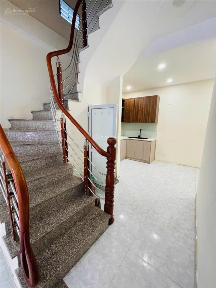Cho thuê nhà riêng 130m2, 15 triệu vnd, ngõ 15 phương mai, phường bạch mai, hà nội