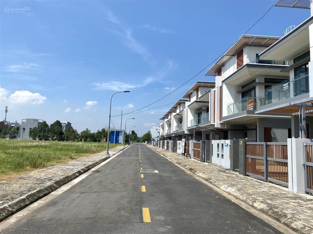 Biệt thự song lập bason hưng phúc kđt đông tăng long