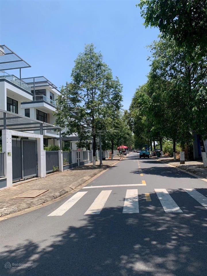 Biệt thự song lập kđt đông tăng long, tp thủ đức ( q9 )