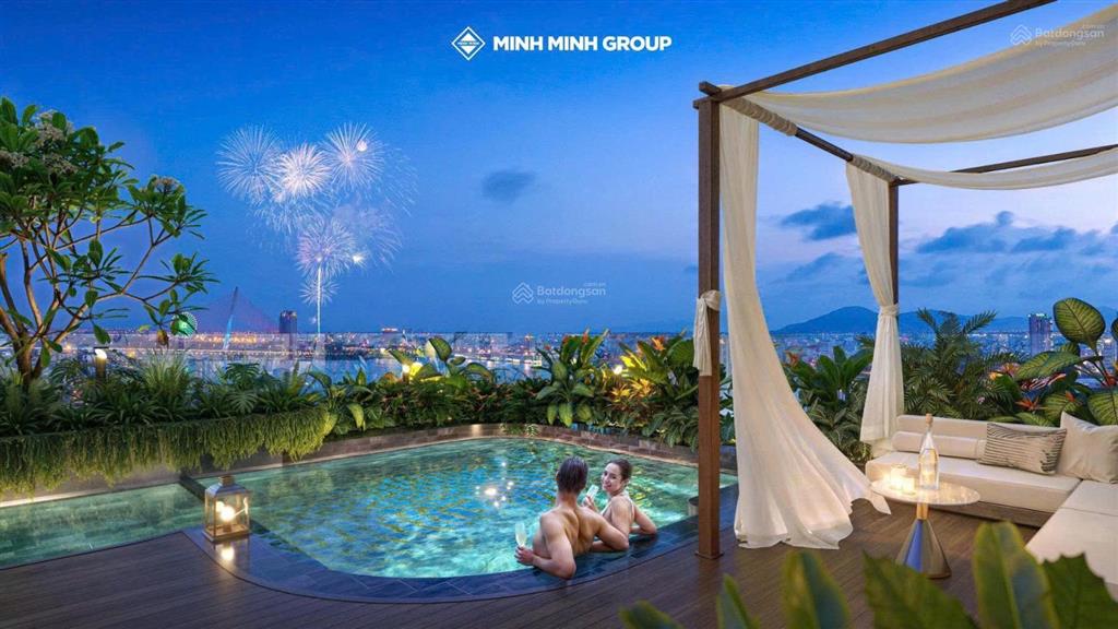 Căn góc 2 mặt tiền giá tốt view sông hàn và view biển tầng cao từ ban công