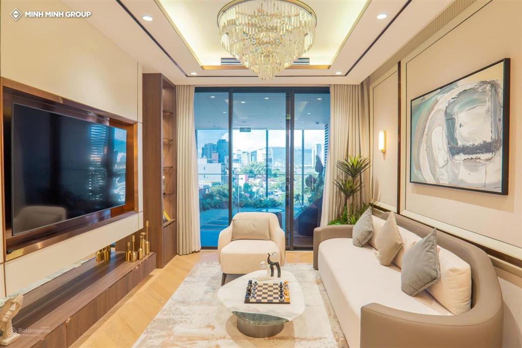 Căn góc 2 mặt tiền giá tốt view sông hàn và view biển tầng cao từ ban công