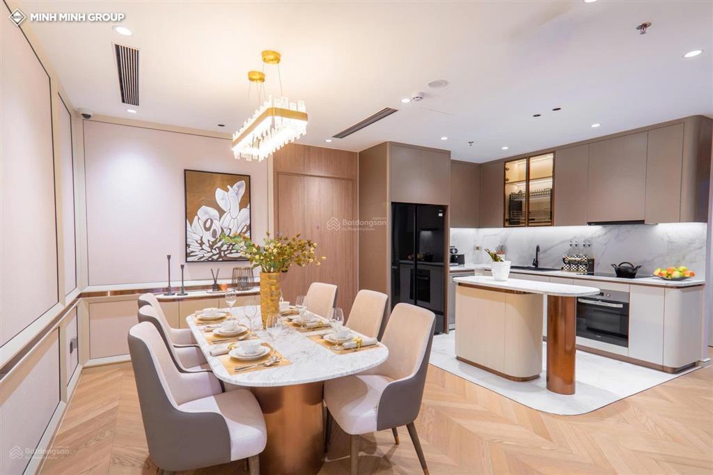 Căn góc 2 mặt tiền giá tốt view sông hàn và view biển tầng cao từ ban công