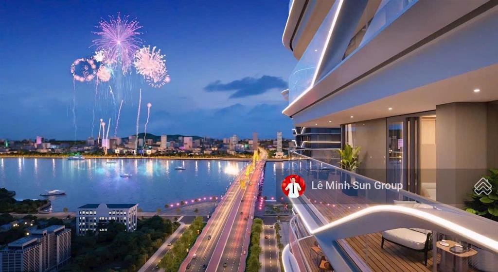 Căn góc 2 mặt tiền giá tốt view sông hàn và view biển tầng cao từ ban công