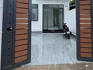 Đi định cư bán nhà 2pn xã hưng lộc mới xây, cách ql 1a 750m đầy đủ tiện ích. giá 1,7tỷ còn tl