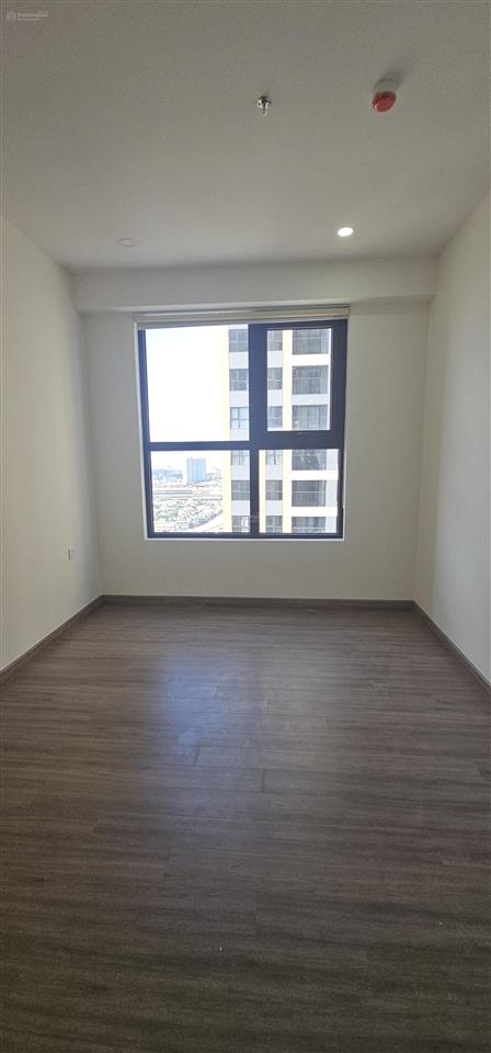 Chính chủ gửi bán căn 2pn 74m2 view lm81 tại a&t sky garden giá tốt dự án hiện tại.  0764 274 ***