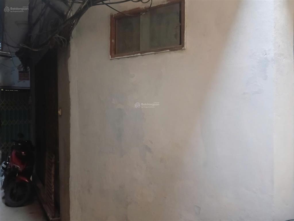Chính chủ bán nhà 5 tầng lô góc 3 mặt thoáng bạch mai, hbt, nhà không quy hoạch chỉ 4,5 tỷ