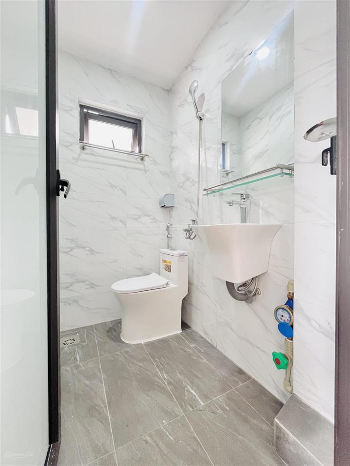 Studio 139 nguyễn ngọc vũ thang máy, full nội thất