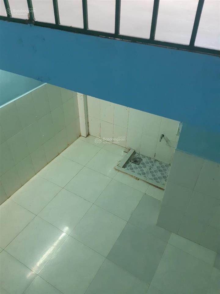 Phòng trọ 776 đoàn văn bơ, p. xóm chiếu, tphcm  25m² lầu  gác lửng