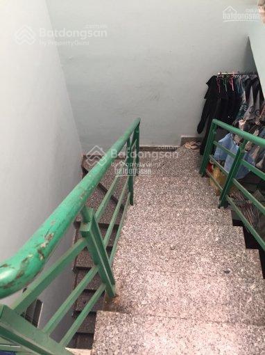 Phòng trọ 776 đoàn văn bơ, p. xóm chiếu, tphcm  25m² lầu  gác lửng