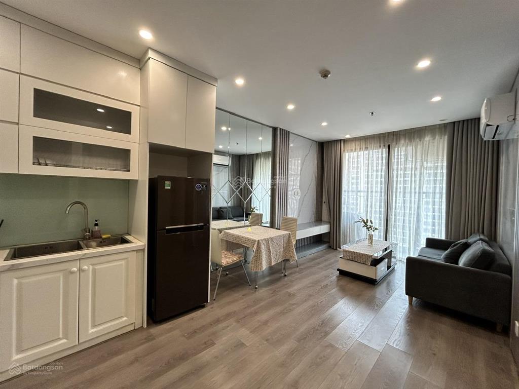 Mình là chủ nhà bán gấp căn 1pn+ vinhomes smart city s202full nội thất đẹp tầng cao giá cực tốt.