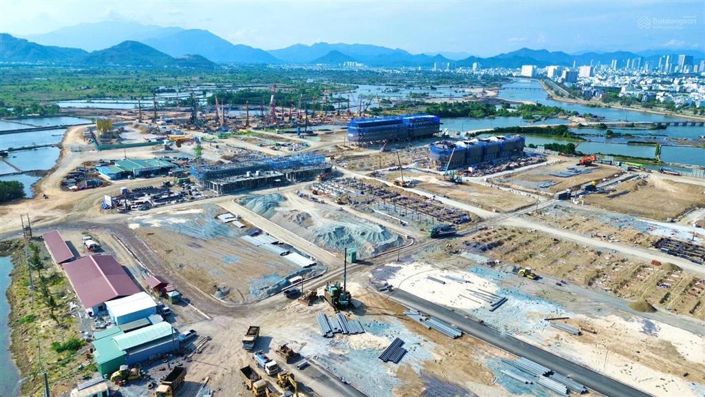 Biệt thự tứ lập 150m2 tại dự án charmora city  sun group nha trang