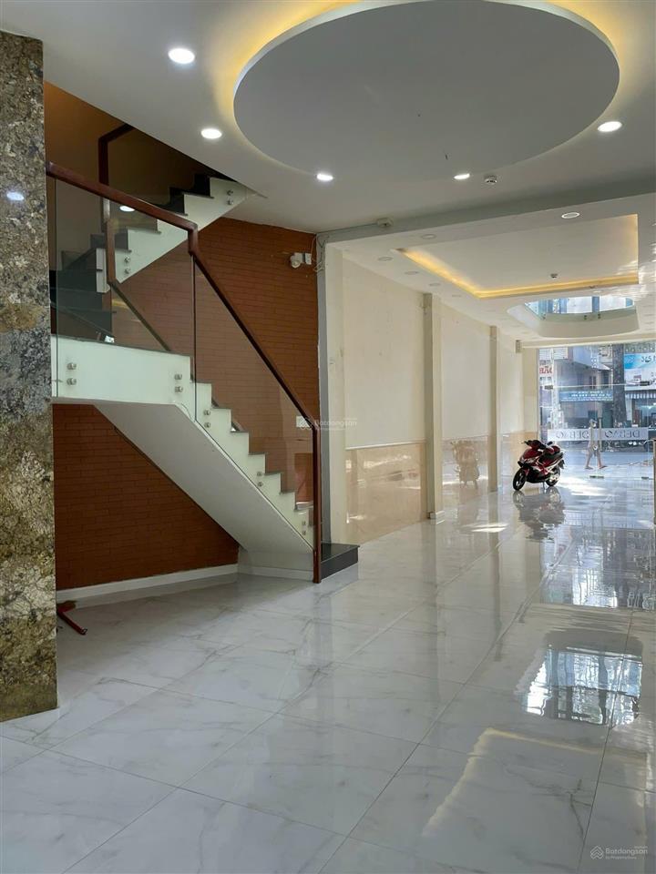 Nhà mặt tiền cho thuê nguyên căn 386 đường ngô gia tự phường 12 q10