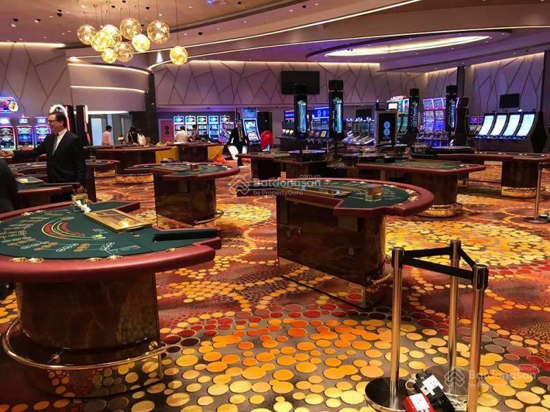 Cho thuê tổ hợp văn phòng thiết kế làm casino, bar trong khách sạn 5* võ nguyên giáp, đà nẵng