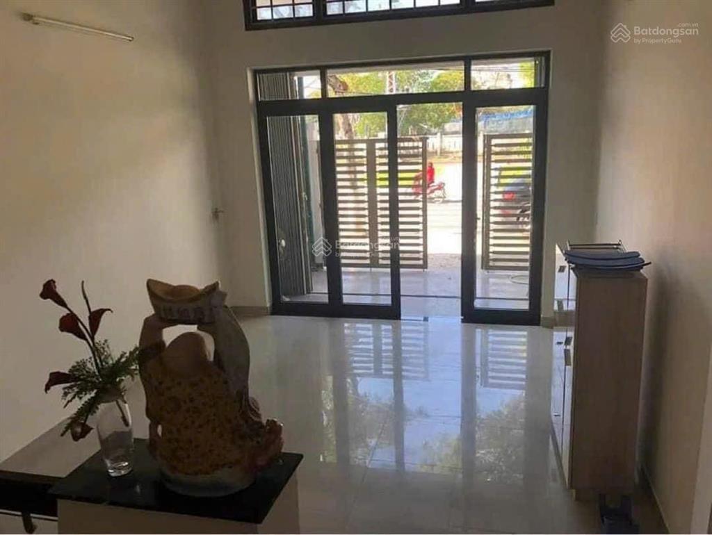 Cho thuê nhà nguyên căn đường an dương vương  mỹ an  ngũ hành sơn
 dt 100m2, dts 240m2