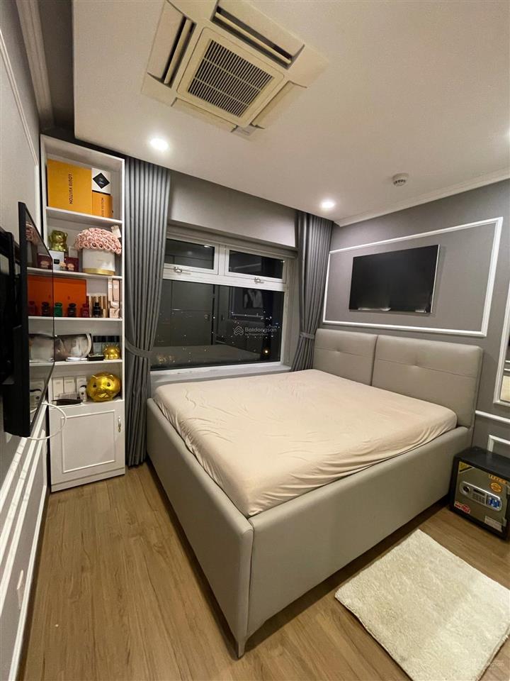 Deal tốt căn hiếm! căn góc 2pn hoà bình green nhà mới 99% như ảnh, bao thuế phí