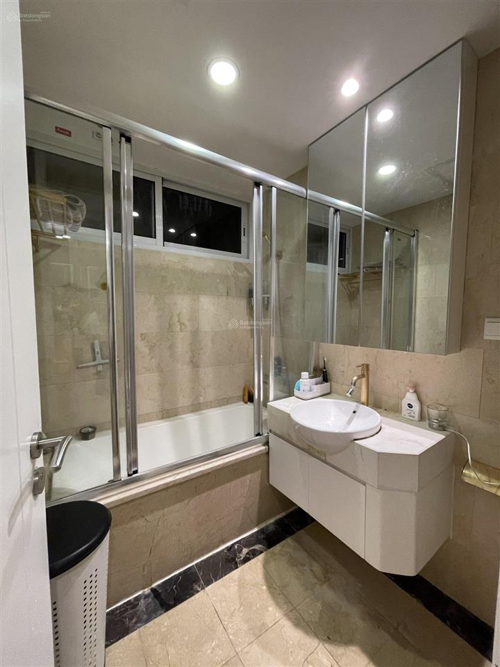 Deal tốt căn hiếm! căn góc 2pn hoà bình green nhà mới 99% như ảnh, bao thuế phí