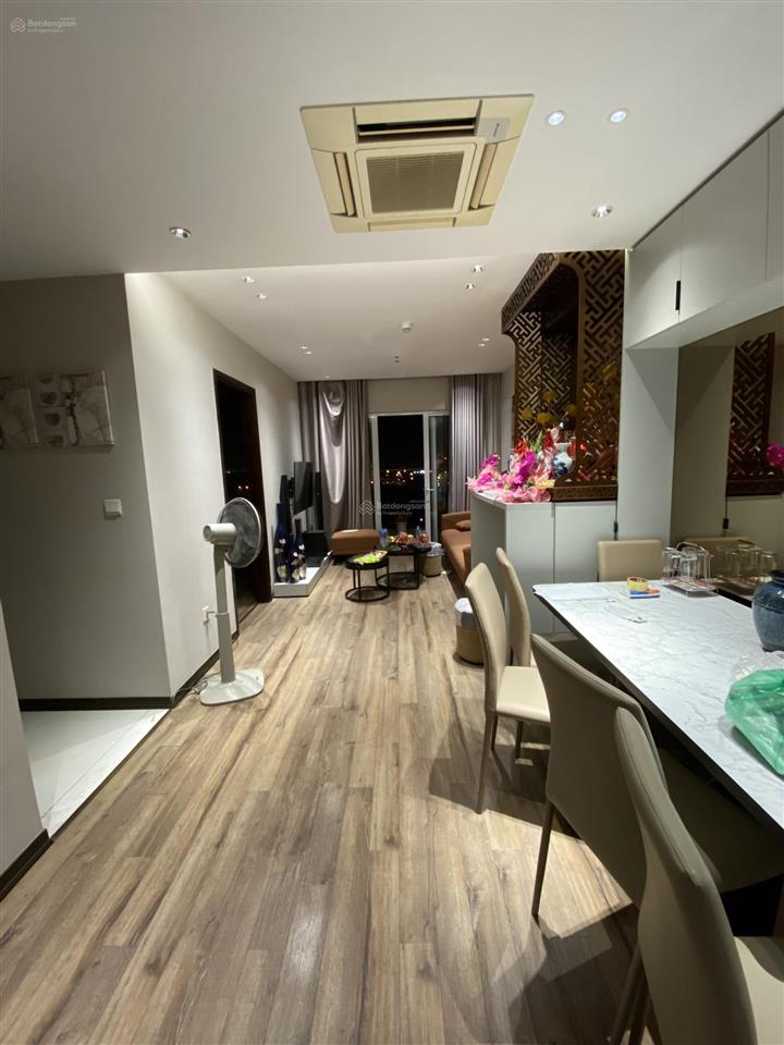 Độc quyền duy nhất 1 căn 2pn b1 hoà bình green city view trực diện sông hồng siêu vip giá tốt