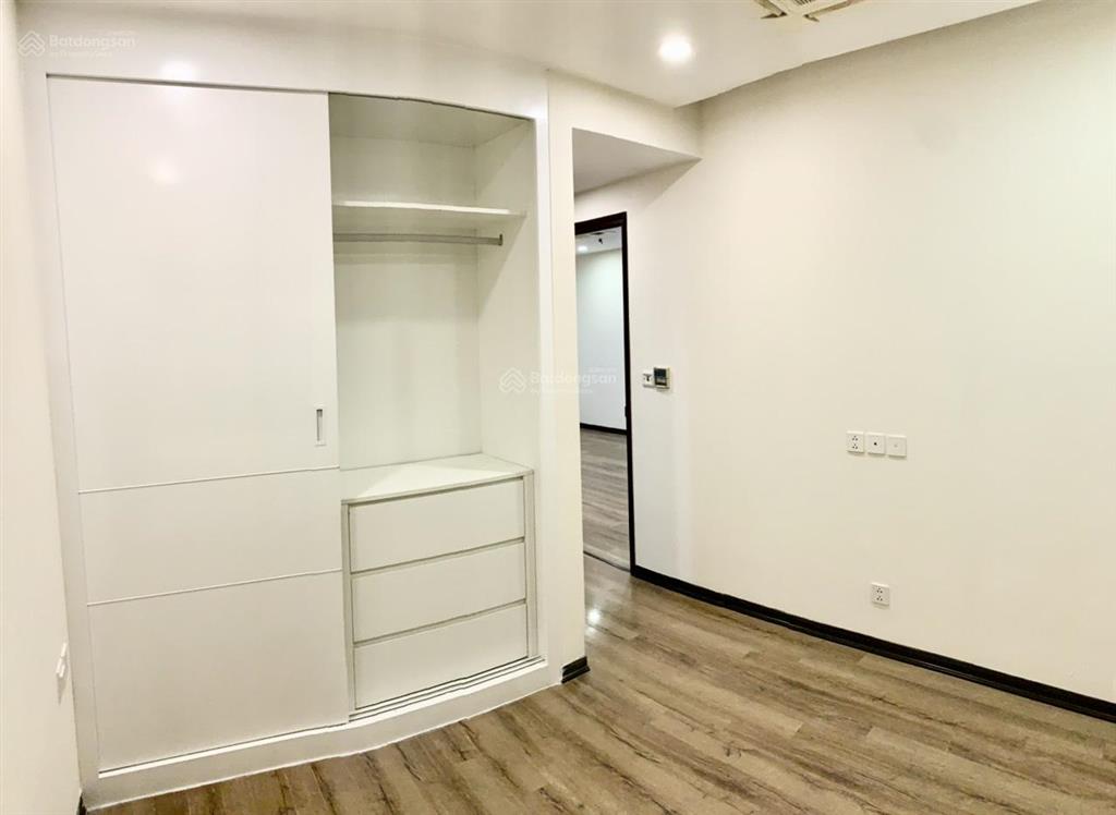 Giá tốt! chính chủ cho thuê căn 2pn 70m2 hòa bình green city chỉ 11 triệu/tháng