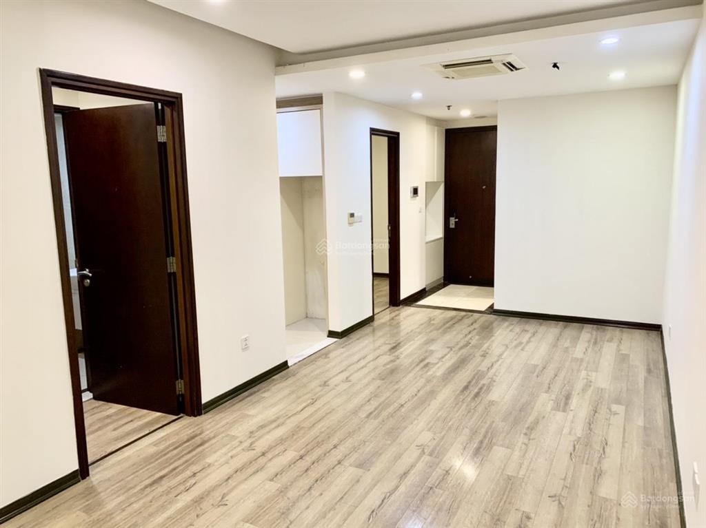 Giá tốt! chính chủ cho thuê căn 2pn 70m2 hòa bình green city chỉ 11 triệu/tháng
