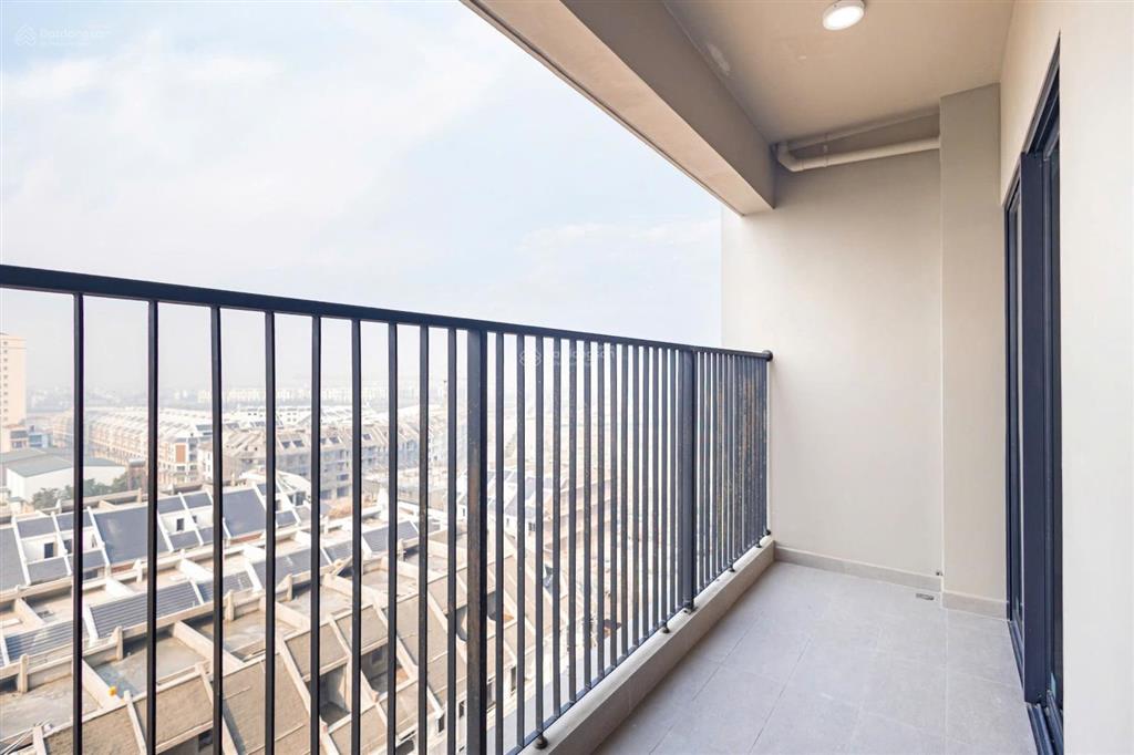 5,2 tỷ/83 m2 2 ngủ(tặng thêm voucher 450700 triệu) tầng trung view khu biệt thự siêu đẹp wisteria